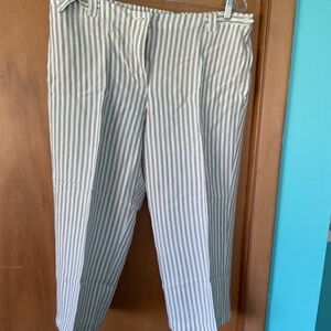 Linen capris